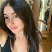 studentessa di liceo delle scienze umane terzo anno per bambini delle elementari/medie